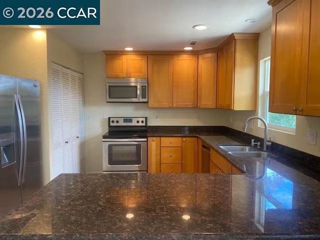 12 Trina Ct Walnut Creek, CA 94596 photo 2