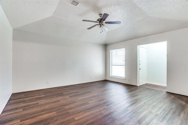 2820 Ridgecrest Drive, Fort Worth, TX 76133 photo 5