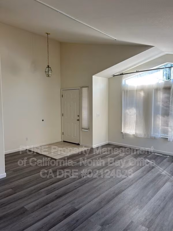 2306 Wicket Ave Santa Rosa, CA 95403 photo 4