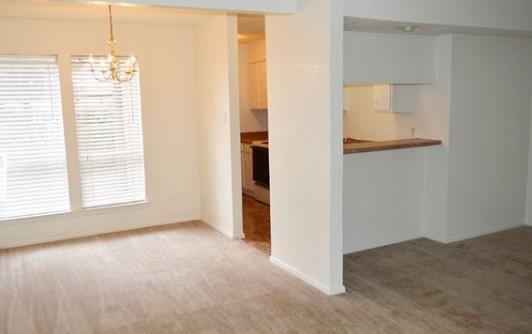 5054 Hildring Dr E Fort Worth, TX 76132 photo 3
