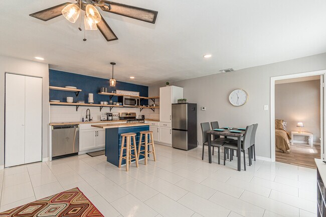 346 Natalen Ave San Antonio, TX 78209 photo 5
