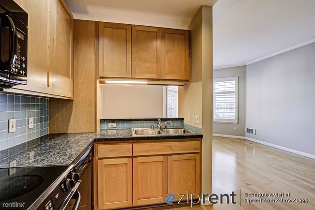 1101 Pacific Avenue, #203 photo 3