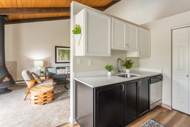 Timbers at Kenmore photo 4