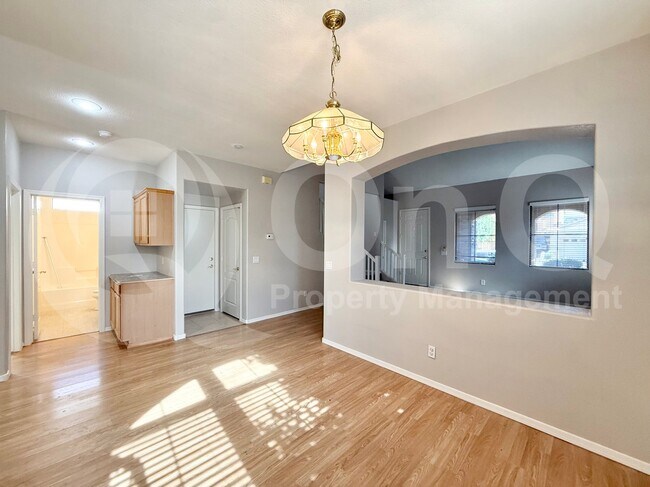 5310 E Hilton Ave Mesa, AZ 85206 photo 4