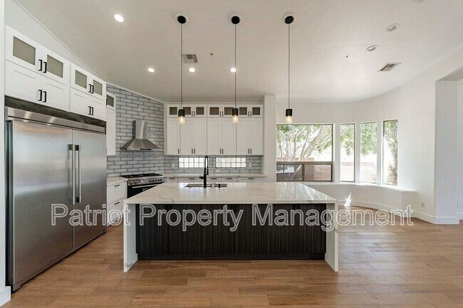 13607 E Geronimo Rd photo 3