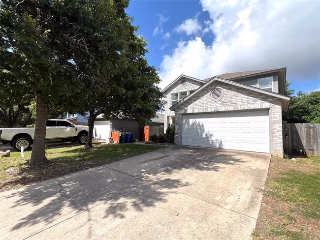 2423 Glen Field Dr Cedar Park, TX 78613 photo 2