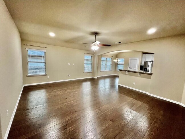 429 Lewisville Ln Leander, TX 78641 photo 3