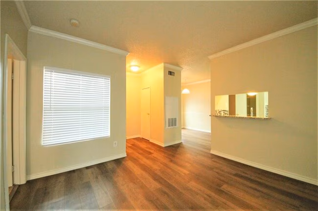 12166 Metric Blvd Austin, TX 78758 photo 3