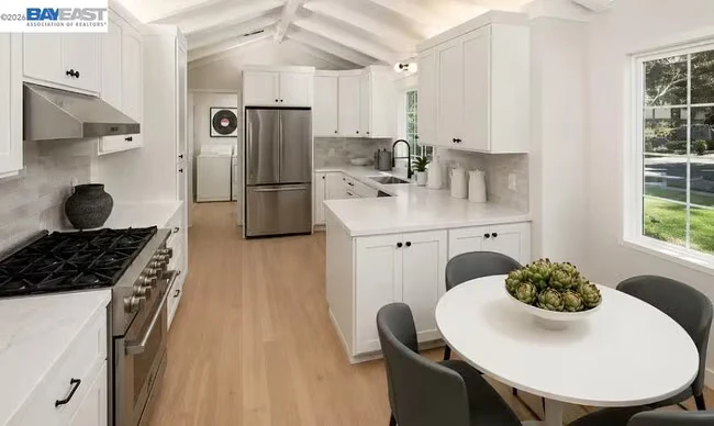 617 Giralda Dr Los Altos, CA 94024 photo 4