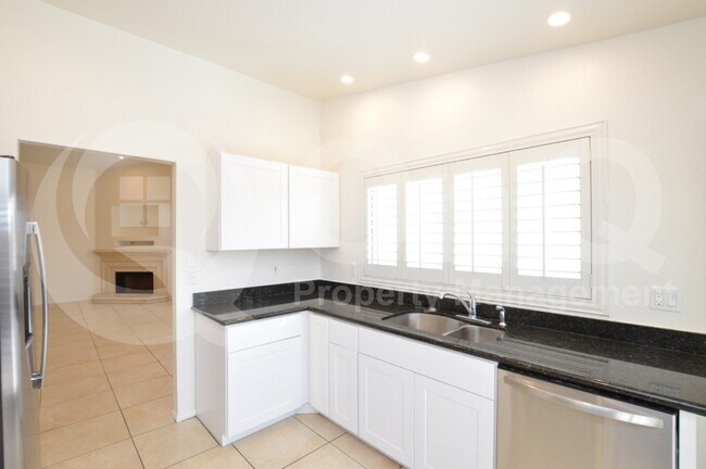 2631 W Hearn Rd Phoenix, AZ 85023 photo 4
