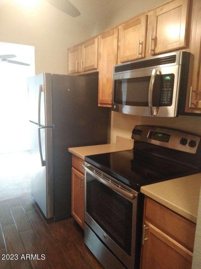 7550 N 12th St Phoenix, AZ 85020 photo 3