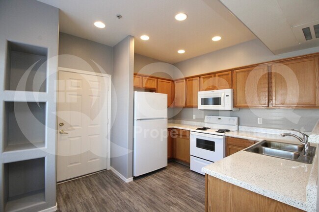 6770 N 47th Ave Glendale, AZ 85301 photo 4
