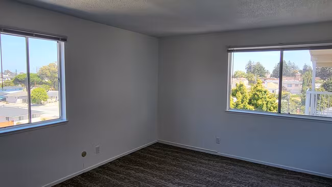 El Rancho Apartments photo 4