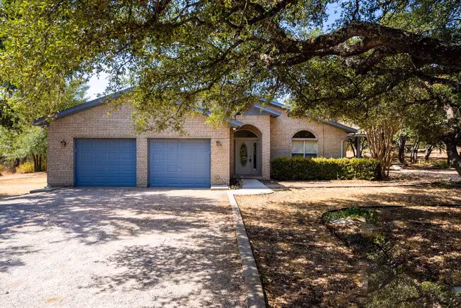 354 Co Rd 264 Leander, TX 78641 photo 4
