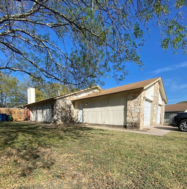 11308 Ptarmigan Cove Austin, TX 78758 photo 2