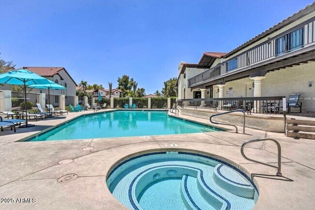 11011 N 92nd St Scottsdale, AZ 85260 photo 2