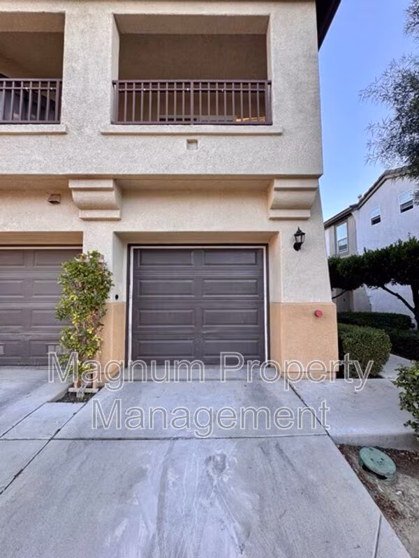 41685 Woodridge Ave Murrieta, CA 92562 photo 3