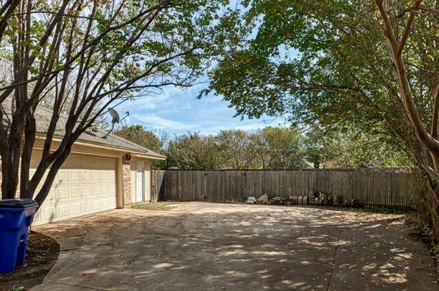 922 Kingston Dr Mansfield, TX 76063 photo 4