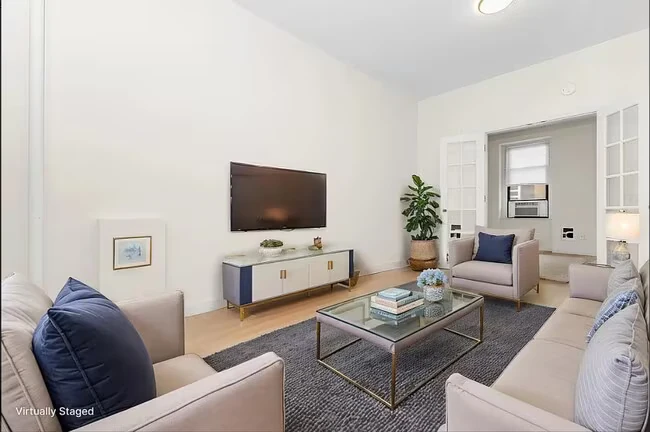 928 Second Avenue photo 2