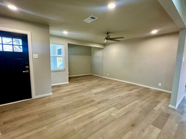 434 Beverly Dr Richardson, TX 75080 photo 5