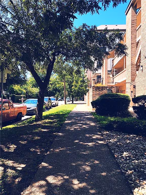 2210 Pearl Street, Austin, TX 78705 photo 2