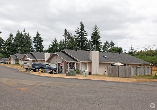 9031 Steilacoom Rd Se photo 2