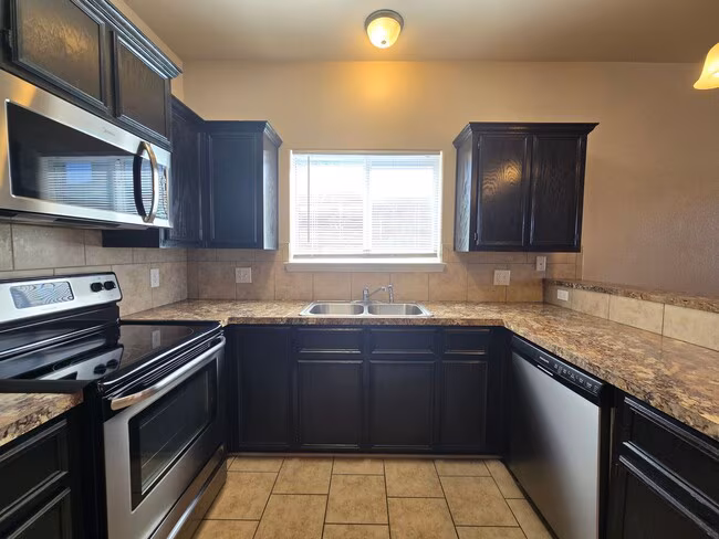 1101 Grace Point Dr Killeen, TX 76549 photo 4