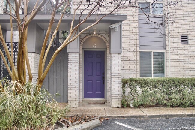 102 Vassar Ln San Antonio, TX 78212 photo 2