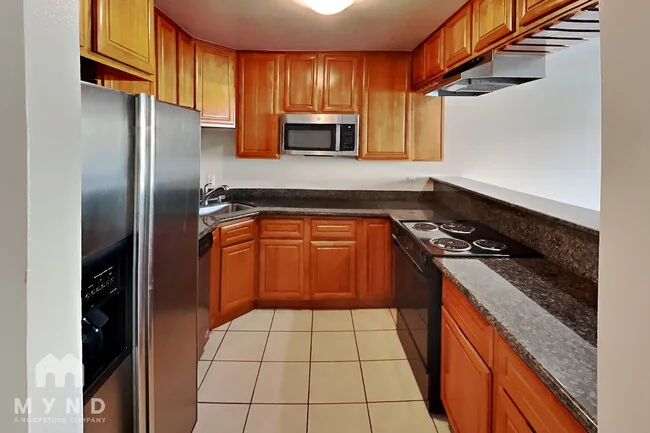 7 Embarcadero West Oakland, CA 94607 photo 4