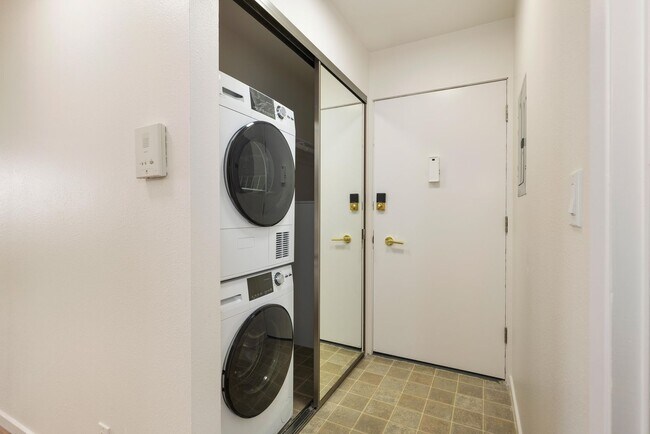 Century Terrace photo 5