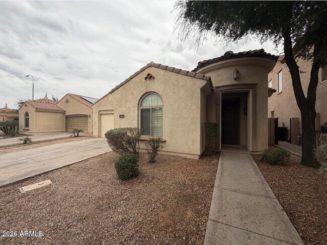 421 W Wisteria Pl Chandler, AZ 85248 photo 4