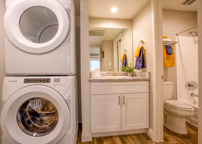 Stonegate Furnished Apts photo 4