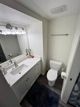 3927 108th Avenue Northeast, Bellevue, WA 98004 photo 5