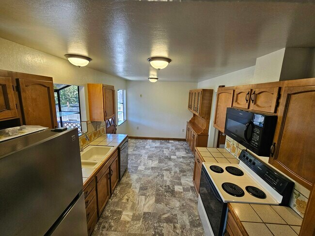 3152 Huntington Ct Castro Valley, CA 94546 photo 5