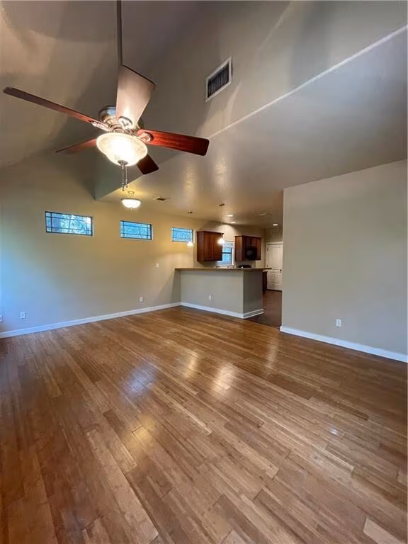 200 W N Loop Blvd Austin, TX 78751 photo 4