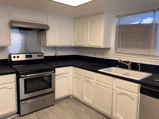 11110 Bammel North Houston Road, Houston, TX 77066 photo 5