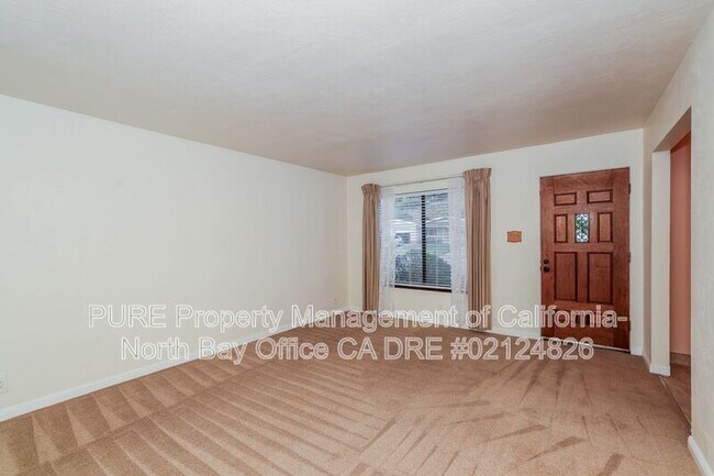 10 Nancy Dr Novato, CA 94947 photo 3