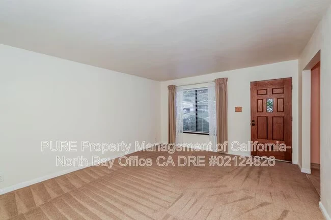 10 Nancy Dr Novato, CA 94947 photo 3