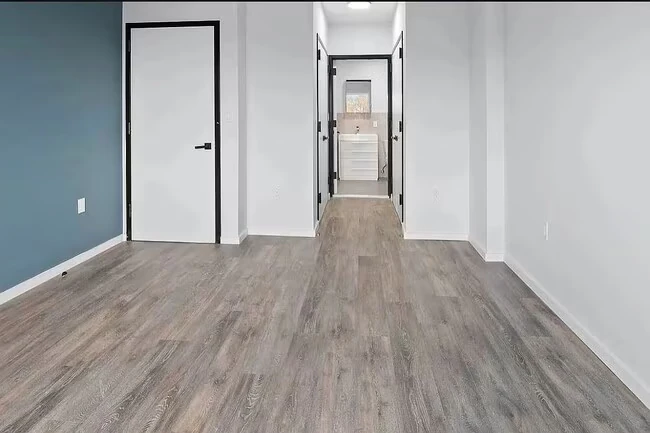 2733 E 12th St Brooklyn, NY 11235 photo 5