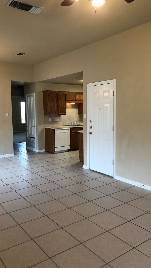 5010 Heather Ln Killeen, TX 76549 photo 2