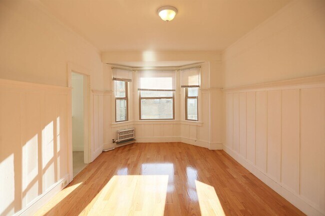 797 Bush St San Francisco, CA 94108 photo 2