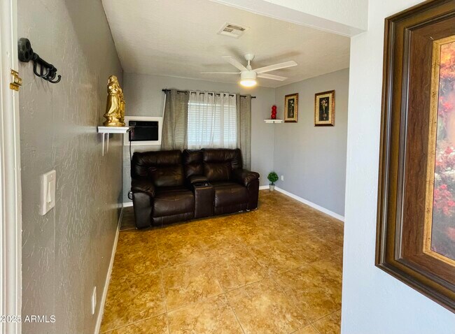 3720 W Mauna Loa Lane photo 5