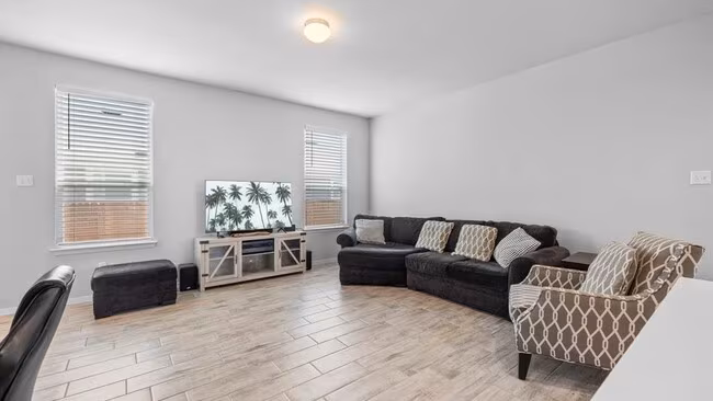 213 Stein Rd Georgetown, TX 78626 photo 3