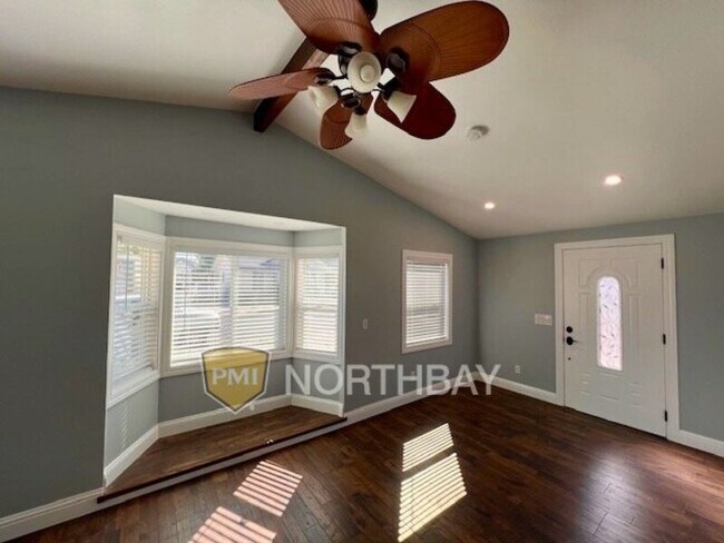 121 12th St Vallejo, CA 94590 photo 4