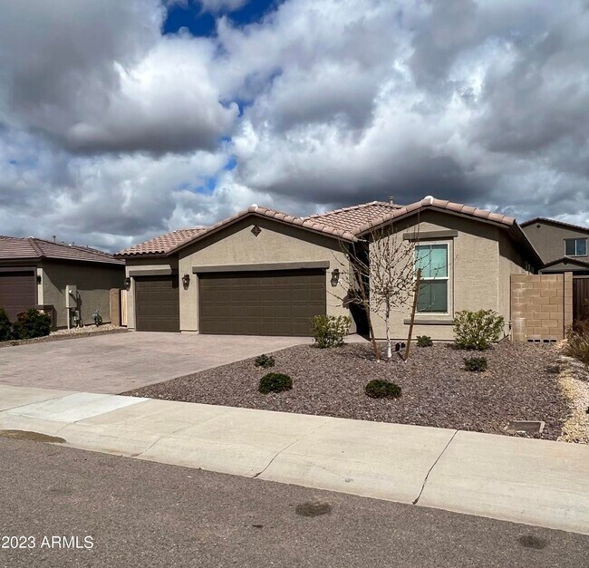 13342 W PASO Trail photo 3