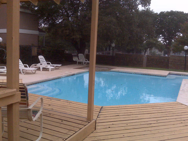 2227 Madison Dr Arlington, TX 76011 photo 4
