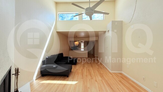 8651 E Royal Palm Rd Scottsdale, AZ 85258 photo 5