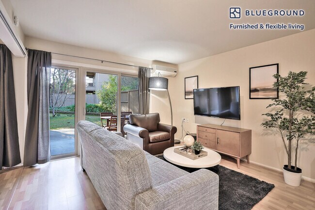 920 Webster St Palo Alto, CA 94301 photo 5