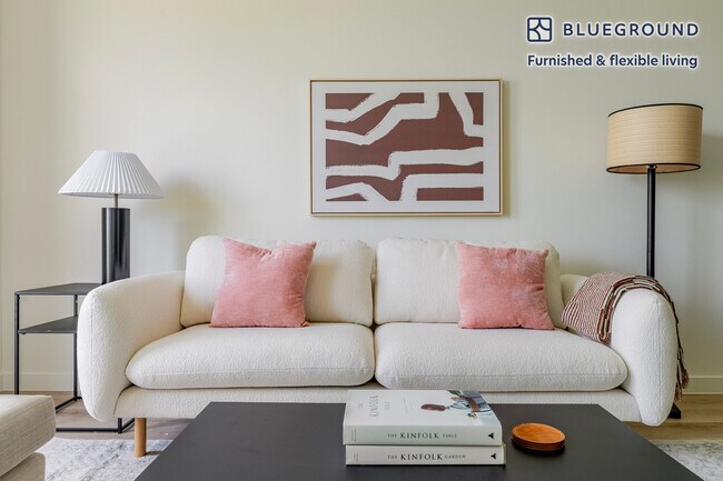 3801 N A W Grimes Blvd Round Rock, TX 78665 photo 2