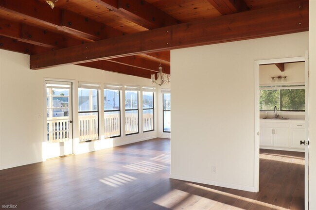 10 Mooring Road, San Rafael, CA 94901 photo 2